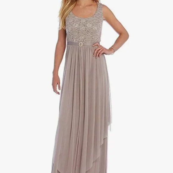 Wmn's formal dress - Picture 13 of 15